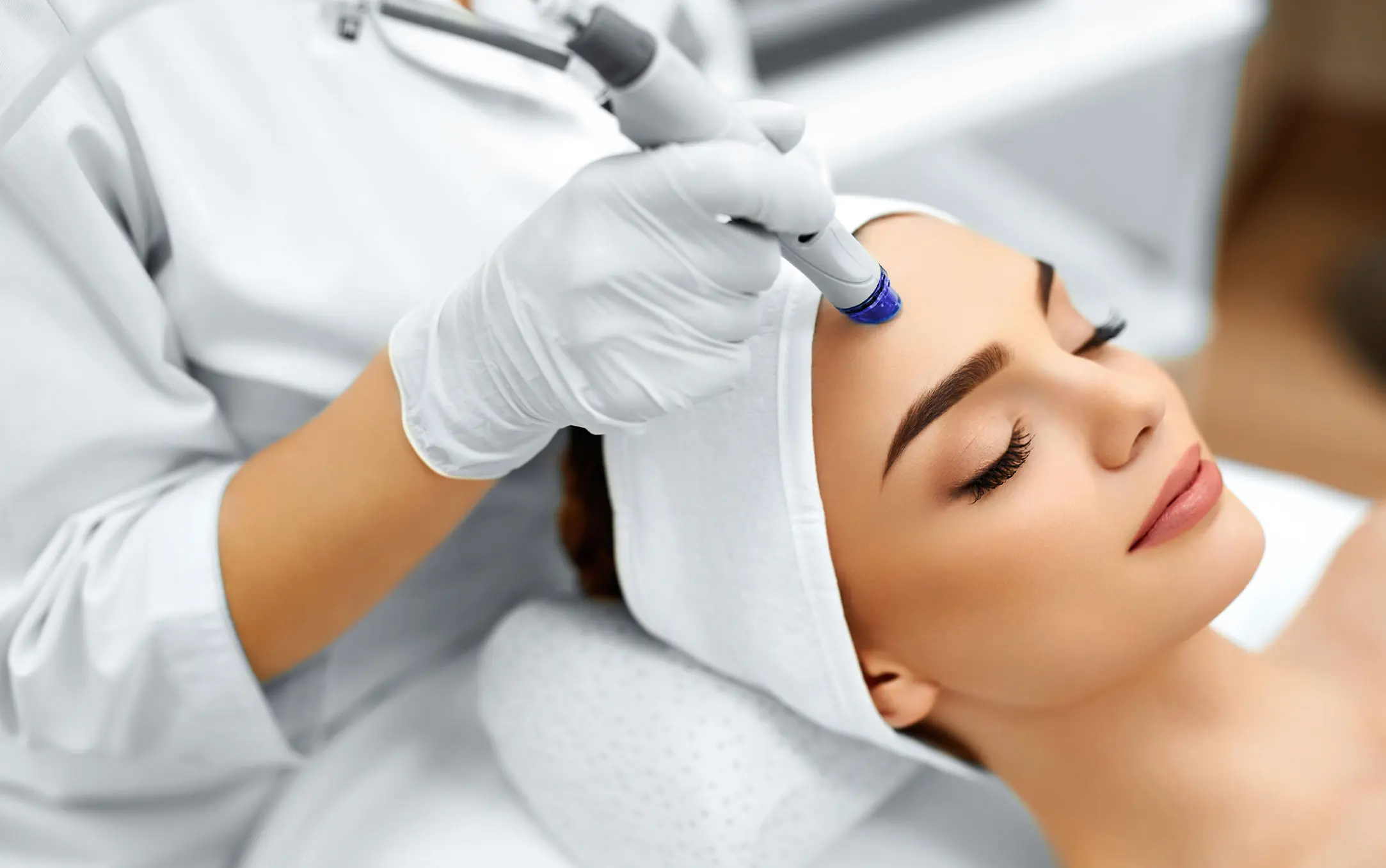 What Is Collagen Lift Therapy and How Can It Help Ageing, Loose Skin Petersfield?